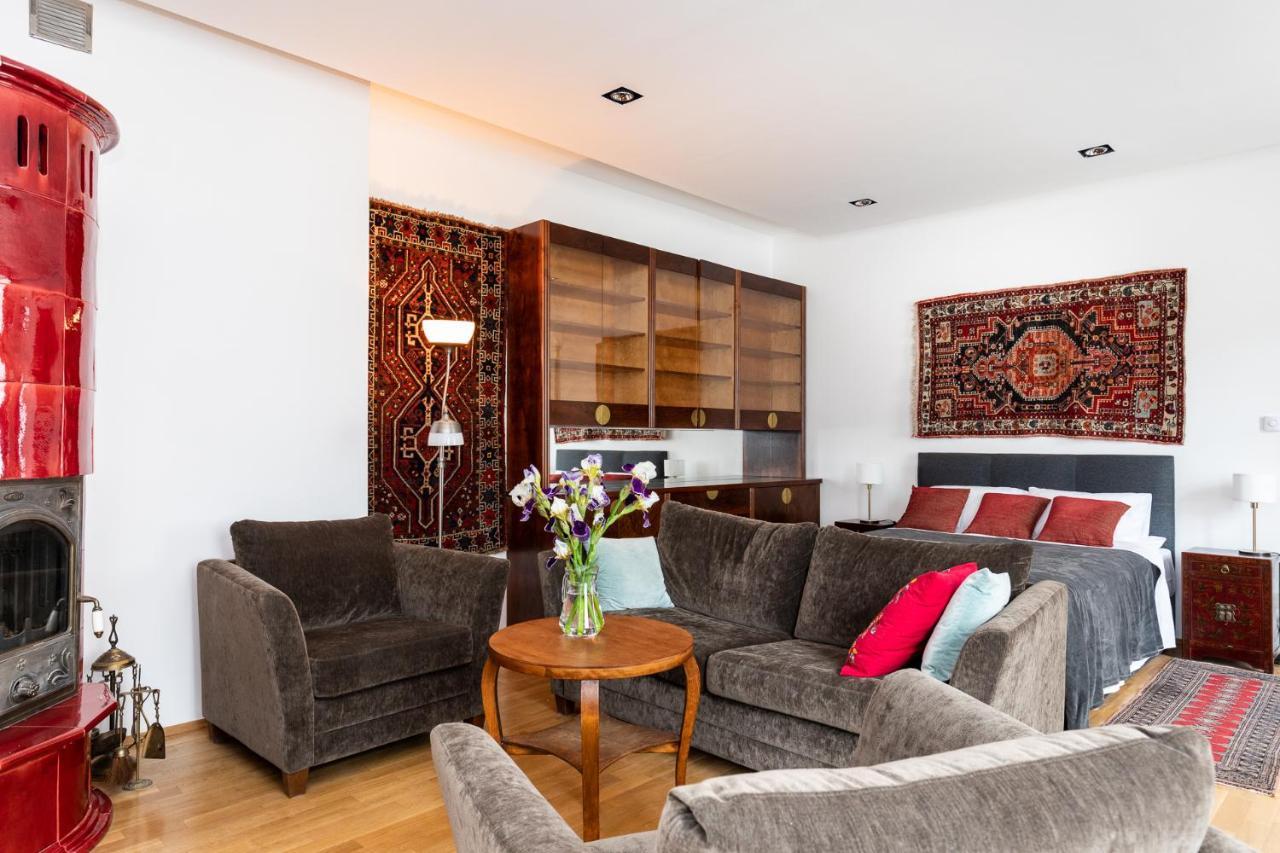 Deluxe Apartment